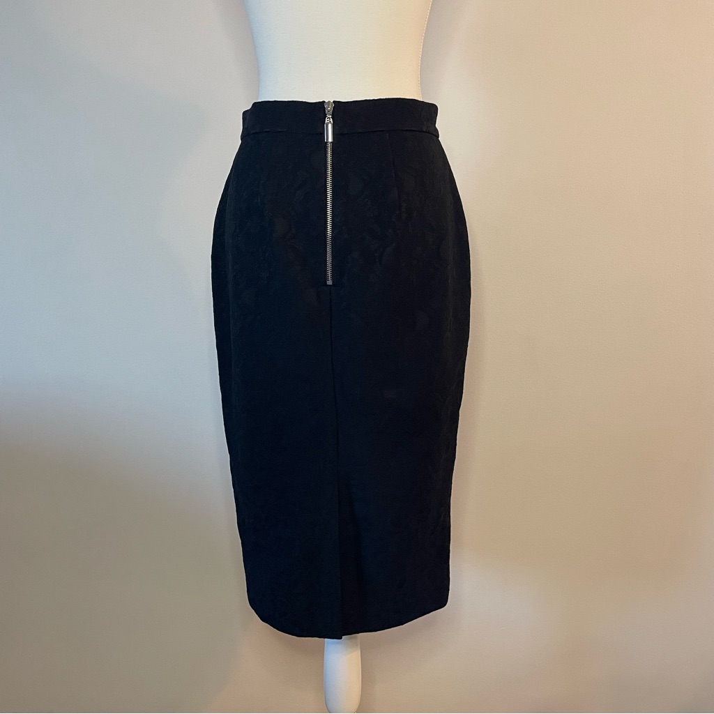 New Lace Pencil Midi Skirt Black Jennifer Lopez Women’s Size 6 — image 3 of 8